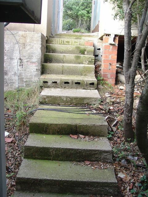 Escaletes entre caminets